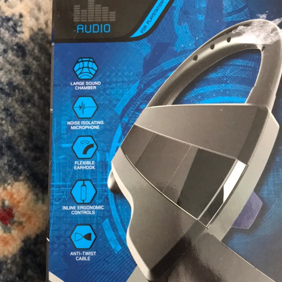 Gioteck Ex3-R In-line Messenger Headset - Picture 4 of 5